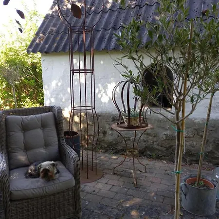 Homestay Stort Lyst Vaerelse Direkte Til Ohavssti, Herregardsrute Og International Cykelrute *